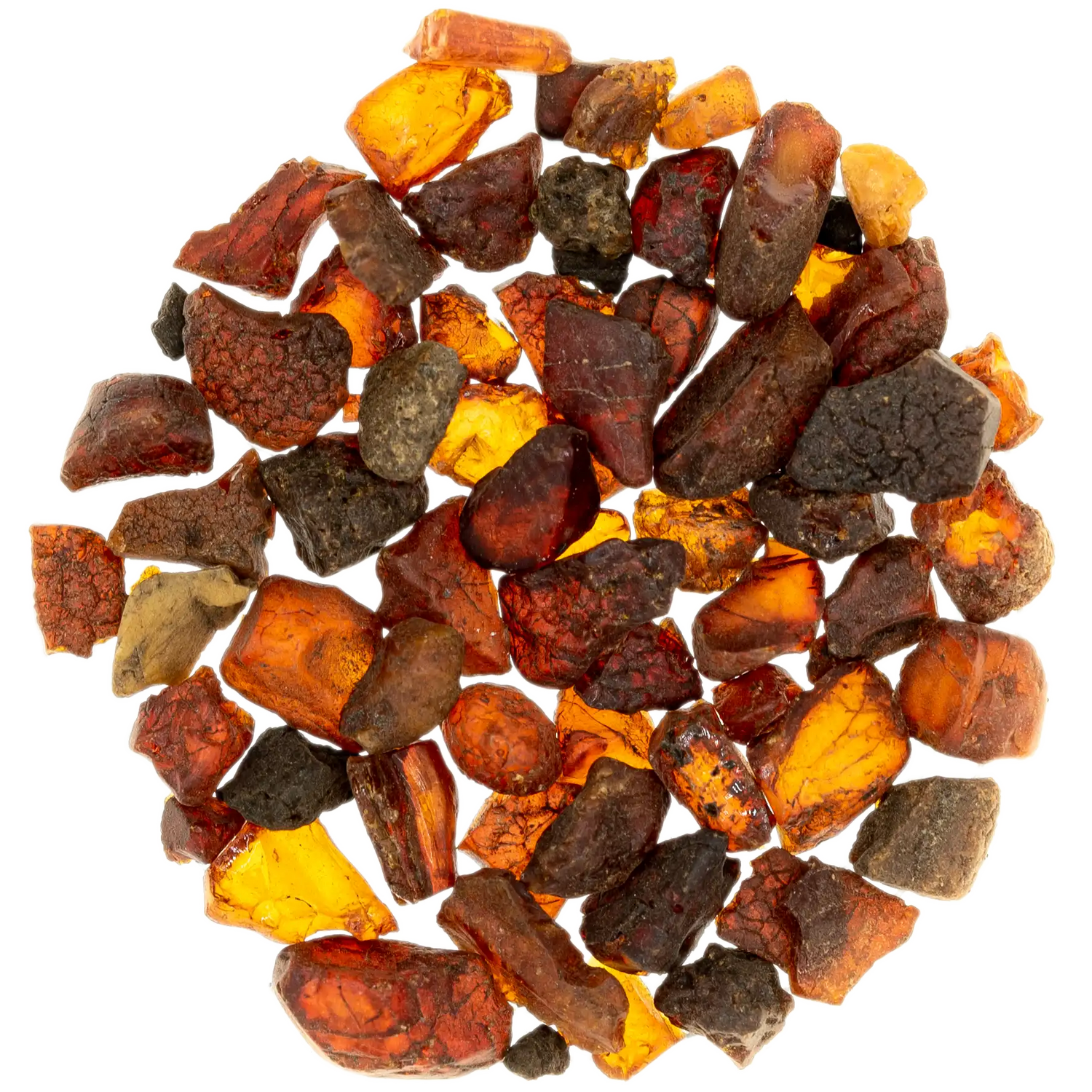 Nahaufnahme von wärmend-beruhigendem Bernstein Räucherwerk (leuchtende, orange-goldene, transluzente Harzstücke). Die Kräuterdrogerie, Wien.