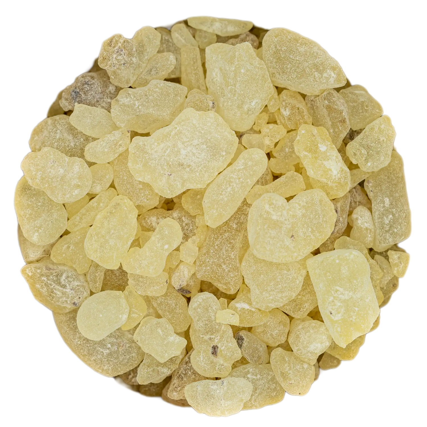 Nahaufnahme von stimmungsaufhellendem Dammar Räucherwerk (grobe, helle, weiß-gelbe Harzstücke). Die Kräuterdrogerie, Wien.