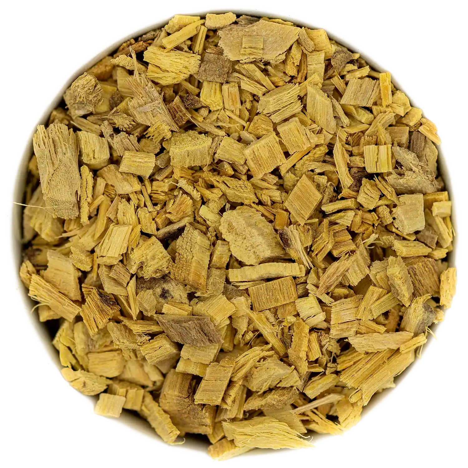 Geschnittene Süßholzwurzel (Glycyrrhiza glabra) in hellgelben Spänen. Natürliche Kräuter und Tee-Zutaten der Kräuterdrogerie.